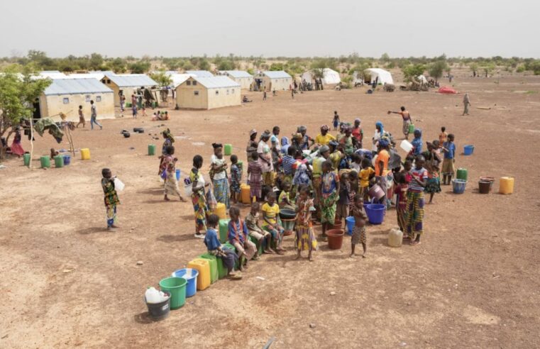 Burkina Faso : une offensive djihadiste meurtrière fait plus d&rsquo;une centaine de victimes civiles