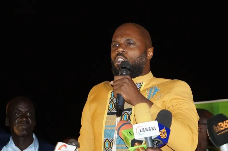 La procédure d&rsquo;extradition de Kemi Seba vers le Bénin s&rsquo;accélère