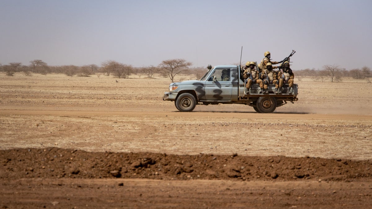 Le Burkina Faso serre la vis : la société civile sous pression de la junte