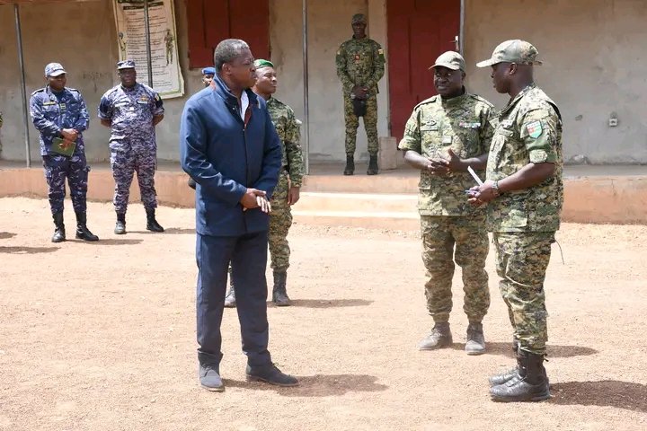 Togo : faure gnassingbé renforce l&rsquo;engagement militaire face aux menaces terroristes