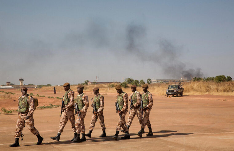 L&rsquo;offensive majeure du FLA et du JNIM fait vaciller la junte au Mali