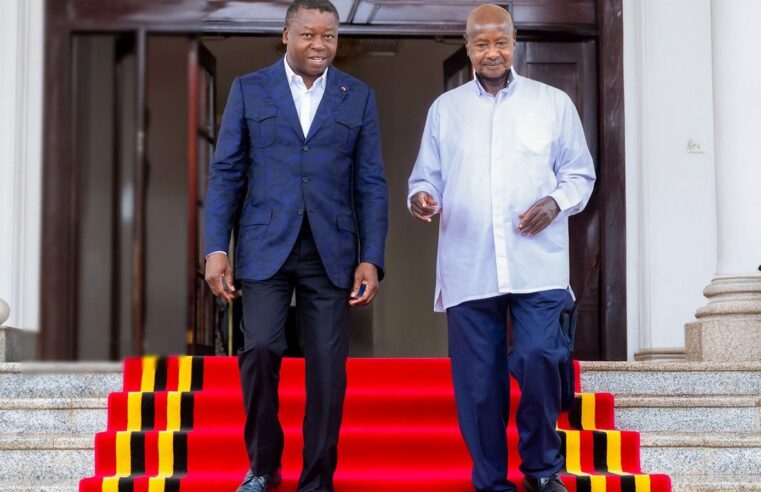 Faure Gnassingbé et Yoweri Museveni discutent intégration africaine et sécurité dans les Grands Lacs