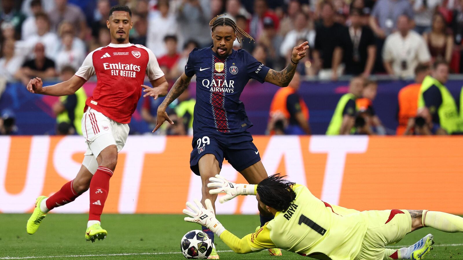Bradley Barcola et son humour après le titre du PSG en Ligue des champions