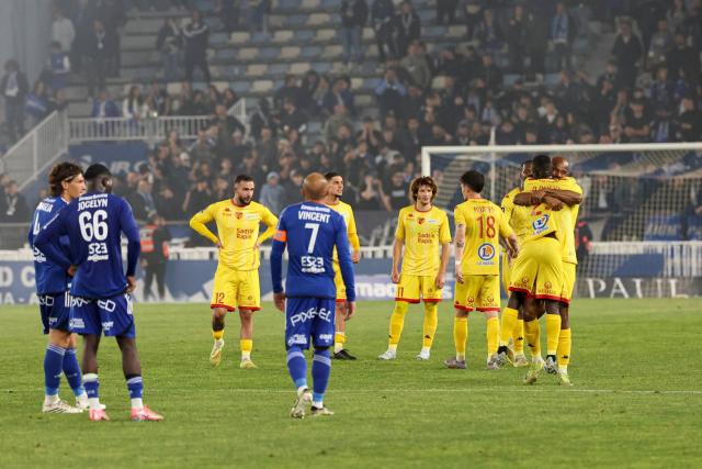 Le mans promu en ligue 1, bastia condamné à la ligue 3