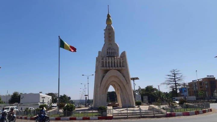 Crise au Mali : Bamako sous pression, urgences et voies de sortie