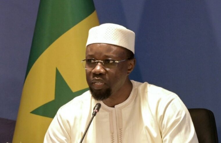 Le président sénégalais renvoie son premier ministre ousmane sonko après des tensions