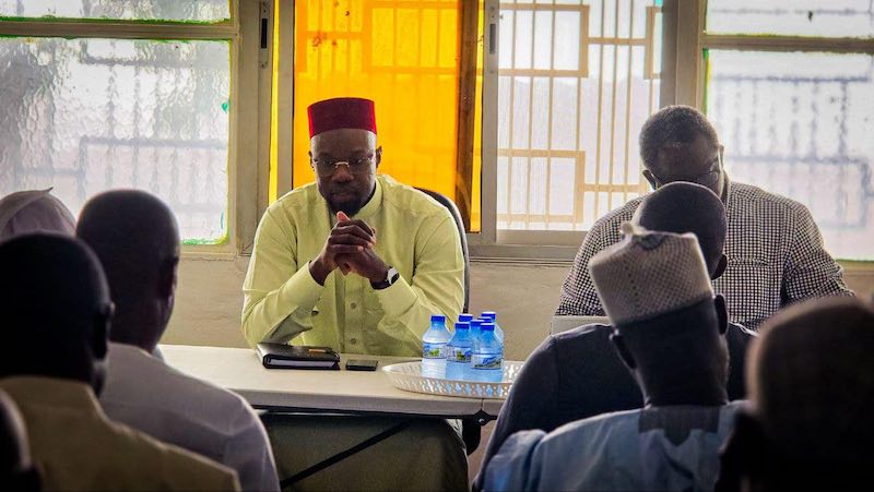 Sonko réunit son équipe politique face aux défis nationaux