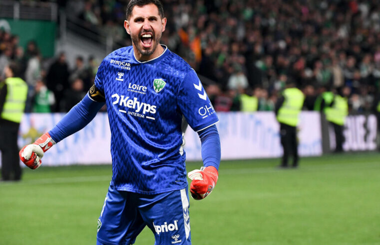 Les verts de saint-Étienne décrochent leur barrage en ligue 1 après une séance historique