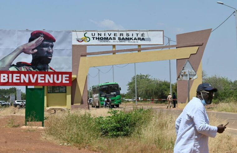 Au Burkina Faso la junte militaire interdit l&rsquo;union étudiante et emprisonne son dirigeant