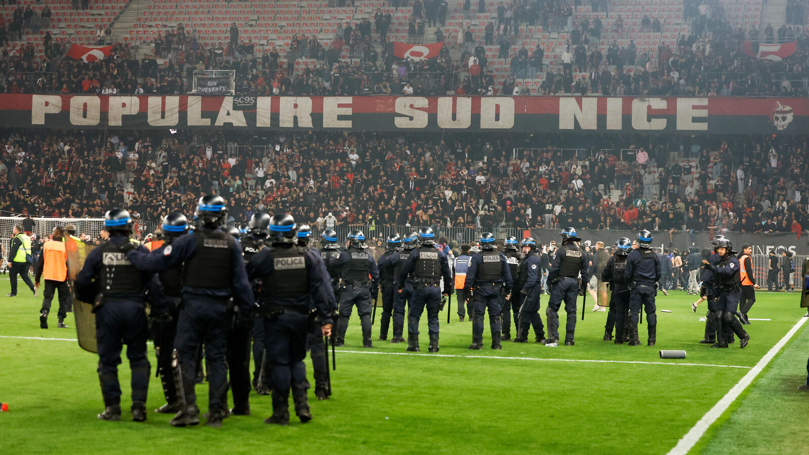 Nice contre Saint-Étienne : le huis clos confirmé, l&rsquo;OGC Nice dénonce une sanction excessive