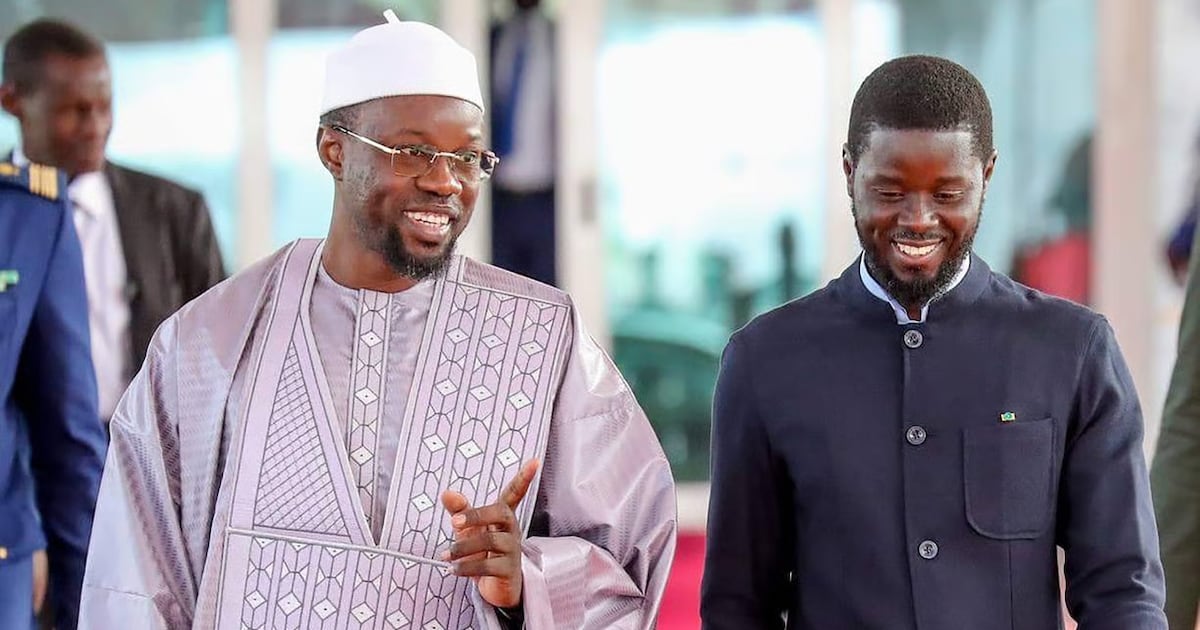 Sénégal : le président Faye destitue son Premier ministre Sonko