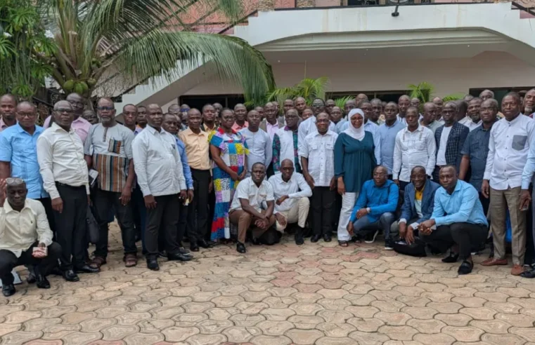 Modernisation de l&rsquo;école ivoirienne : 75 inspecteurs formés au numérique à Yamoussoukro