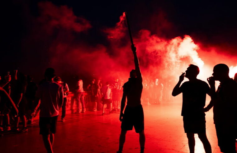 Les violences après la victoire du psg en ligue des champions font un mort et 780 interpellations