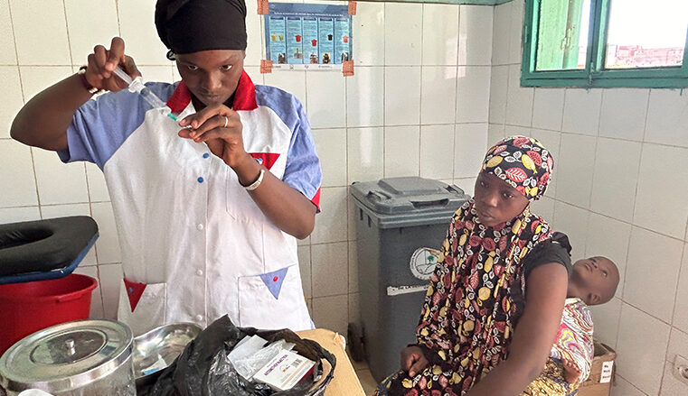 Amélioration des systèmes de santé au Sahel : des avancées majeures pour les populations fragiles