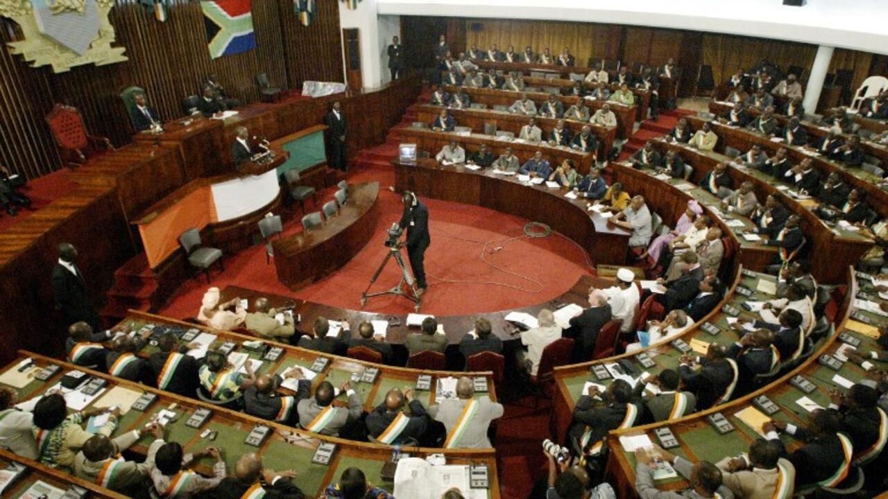 Dissolution de la CEI en Côte d&rsquo;Ivoire : un tournant politique décisif ?