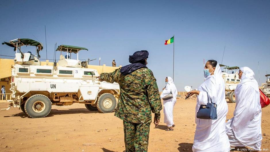 Mali : comment rétablir la paix dans un pays déchiré par les crises ?