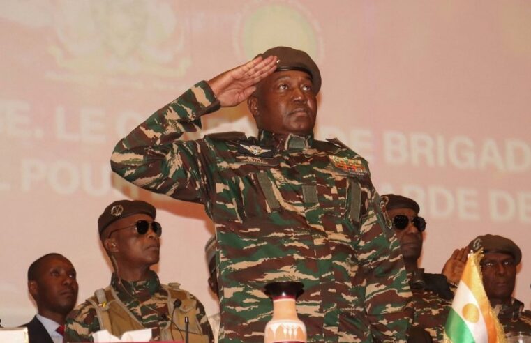 Le Niger suspend une dizaine de médias français qui peuvent selon lui « mettre gravement en péril l&rsquo;ordre public »