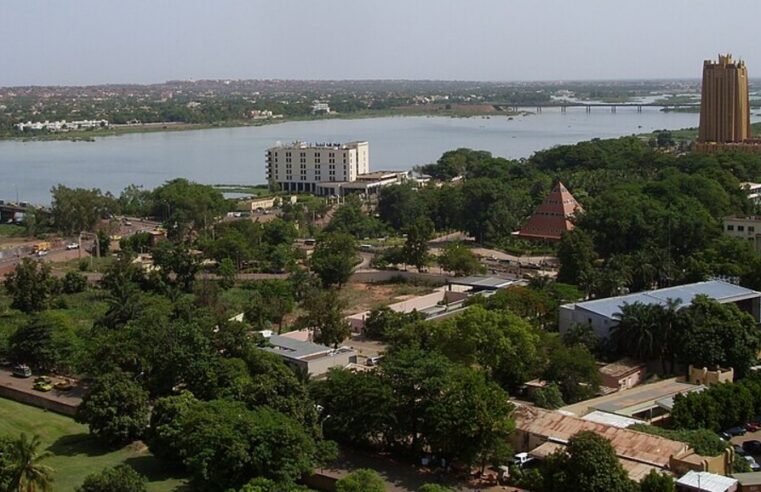 Blocus du JNIM à Bamako : amnesty international alerte sur les droits des civils