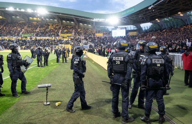 Football : sanctions confirmées pour Nantes après le match interrompu face à Toulouse
