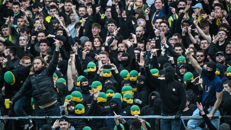 Dernière journée de ligue 1 : incidents violents à nantes et nice perturbent deux matchs