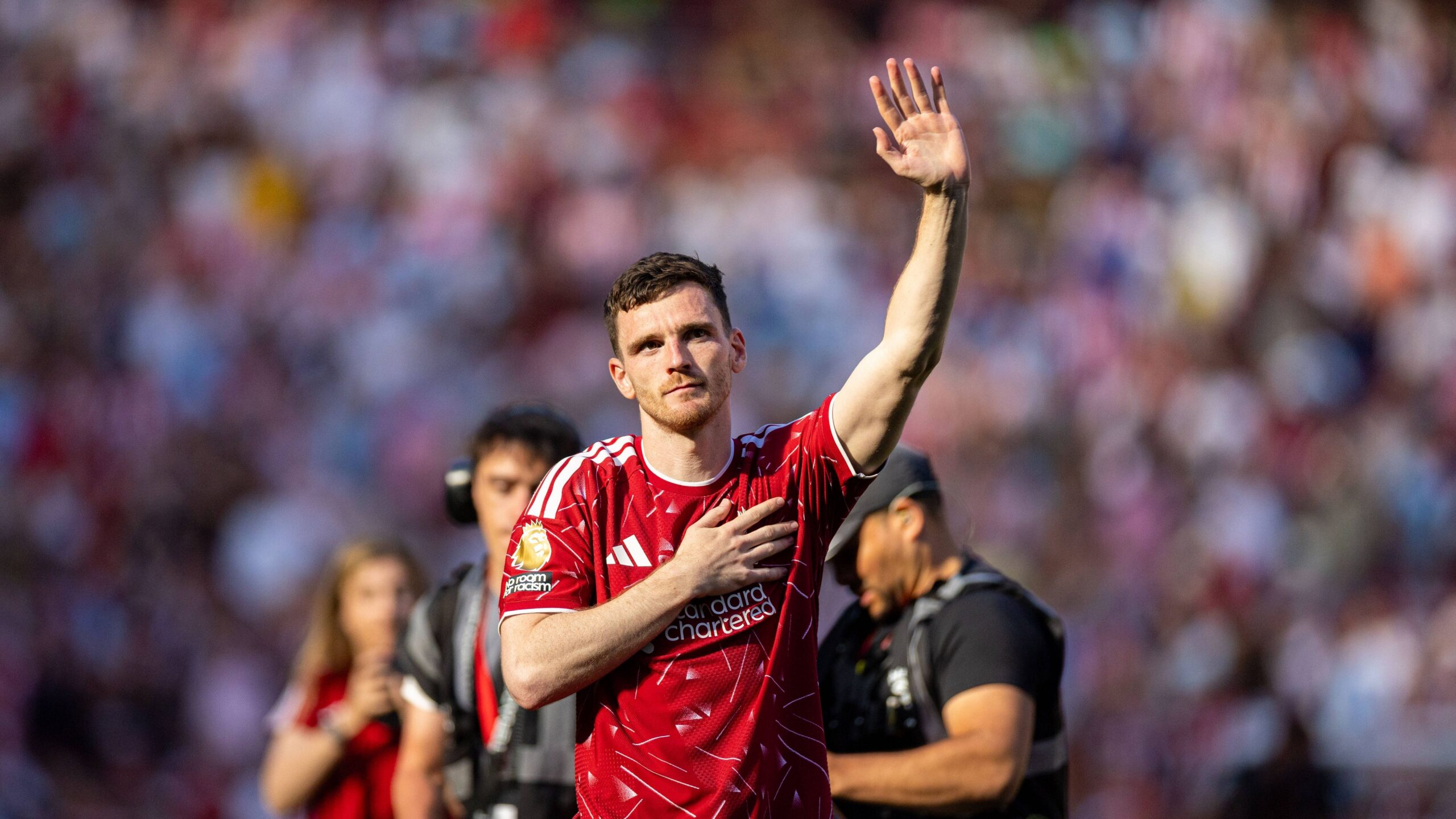 Andrew robertson rejoint tottenham après neuf saisons à liverpool