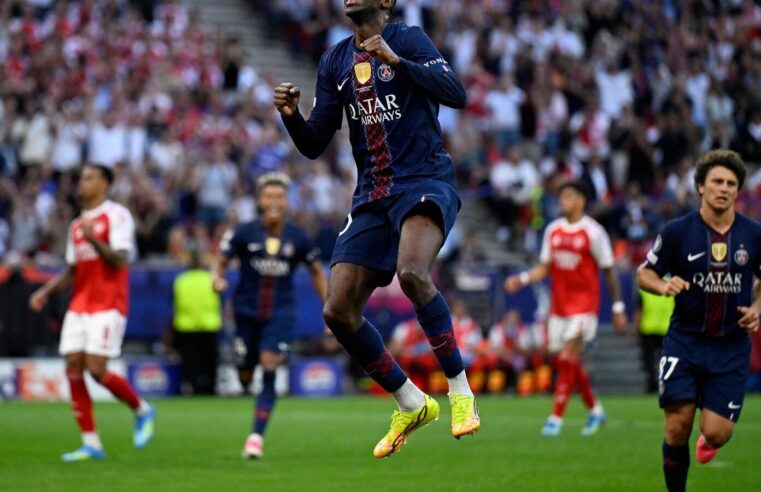 PSG et Arsenal s&rsquo;affrontent à égalité après le but de Dembélé sur penalty