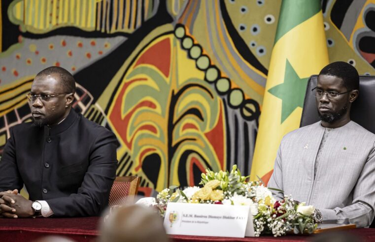 Crise politique au Sénégal : le président diomaye faye écarte son premier ministre ousmane sonko