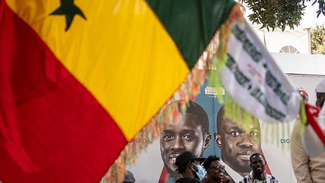 Le président Bassirou Diomaye Faye et le Premier ministre Ousmane Sonko lors d'un événement officiel