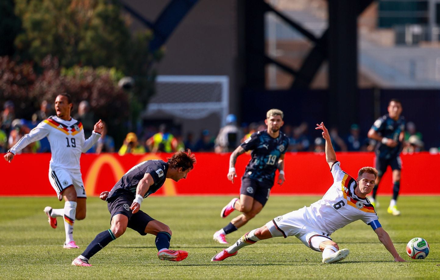 Coupe du monde 2026 : l&rsquo;allemagne humiliée par le paraguay dès les 16es de finale