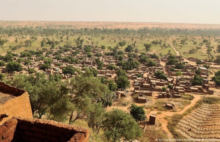 Retour massif des déplacés Dogons dans le centre du Mali après un accord avec le Jnim