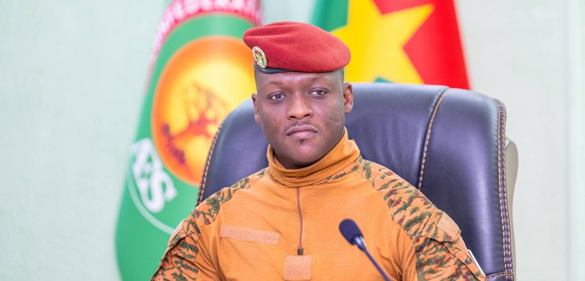Burkina Faso : la junte suspend deux organisations musulmanes après l&rsquo;arrestation d&rsquo;un imam contestataire