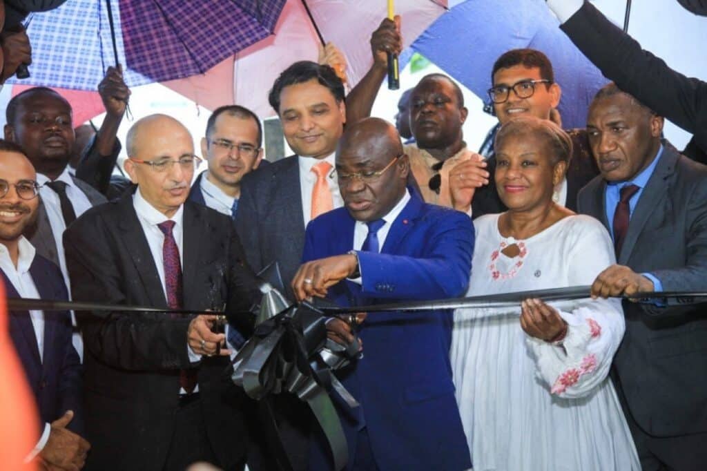 Biochar : une unité pionnière transforme les coques d&rsquo;anacarde près d&rsquo;Abidjan