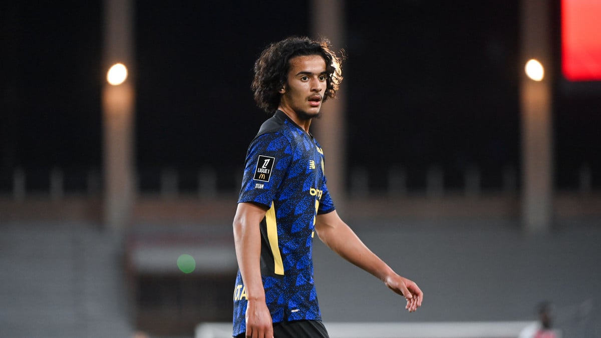 Ayyoub Bouaddi: sa préférence entre le psg et arsenal pour l&rsquo;été prochain