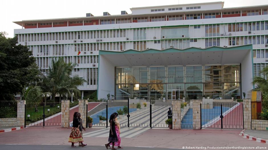 Révision constitutionnelle au Sénégal : le Pastef impose sa loi à l&rsquo;Assemblée nationale