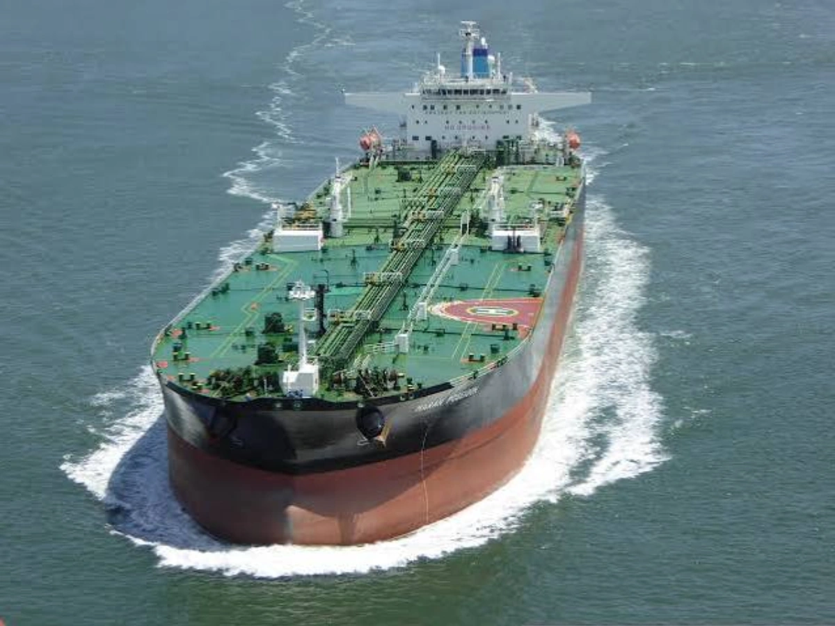 Arraisonnement du pétrolier deliver : la marine française cible la flotte fantôme