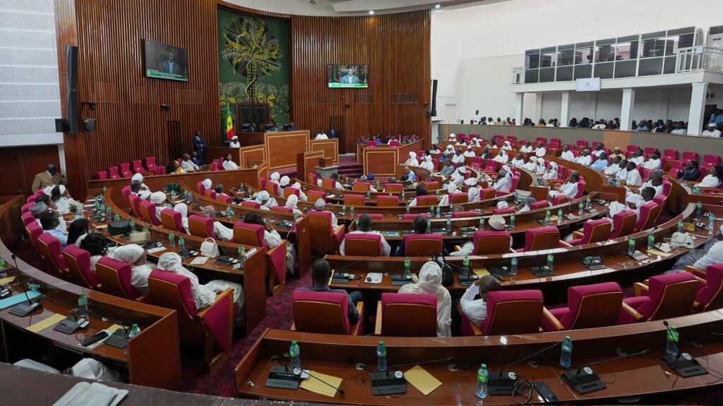 Faye forme un gouvernement au Sénégal sans le Pastef de Sonko