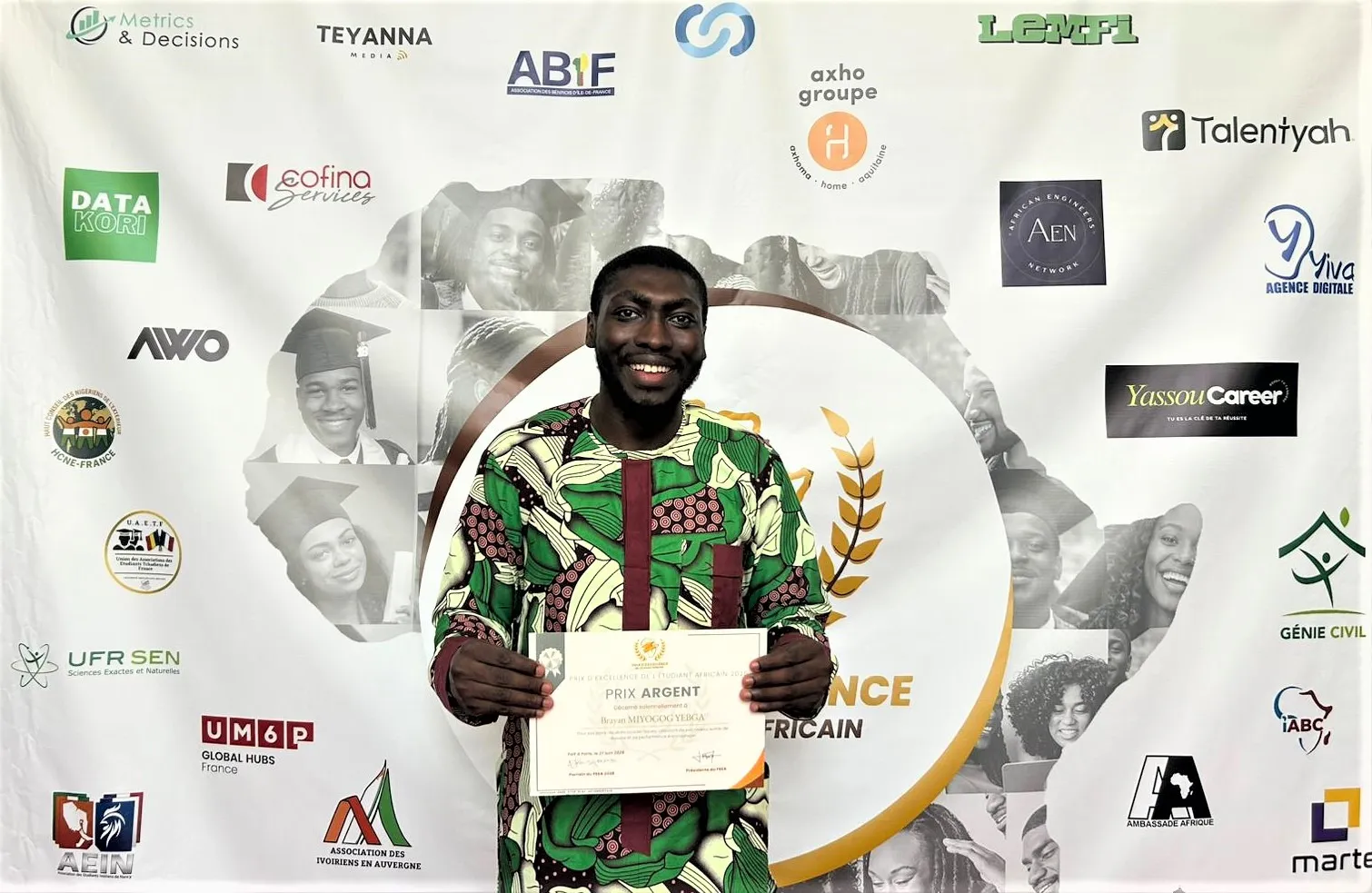Prix d&rsquo;excellence de l&rsquo;étudiant africain : un ancien de l&rsquo;IAI-Cameroun distingué à Paris