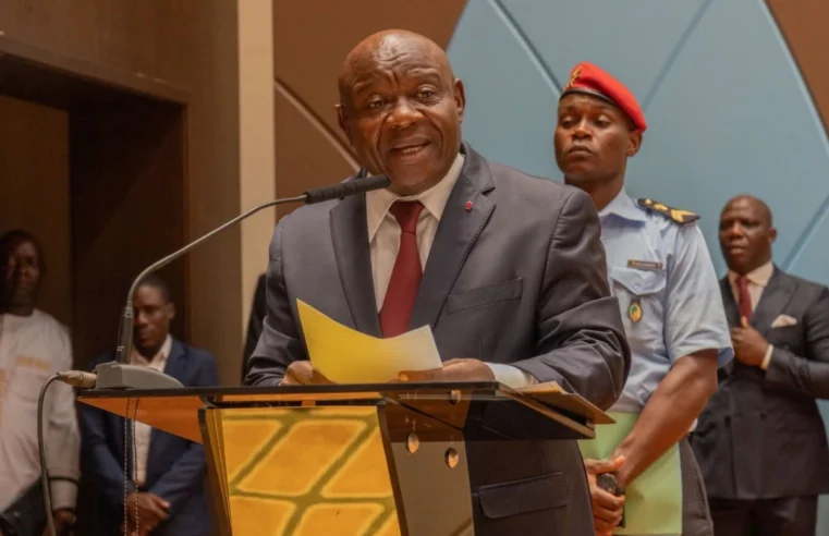 Cameroun : André Noël Essian officialise la prise de fonction de 20 cadres à l&rsquo;Assemblée nationale