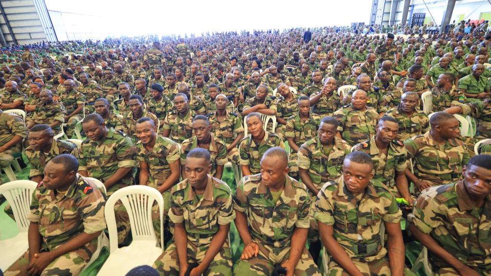 Gabon : vers une production locale des uniformes militaires pour renforcer l&rsquo;autonomie des forces armées