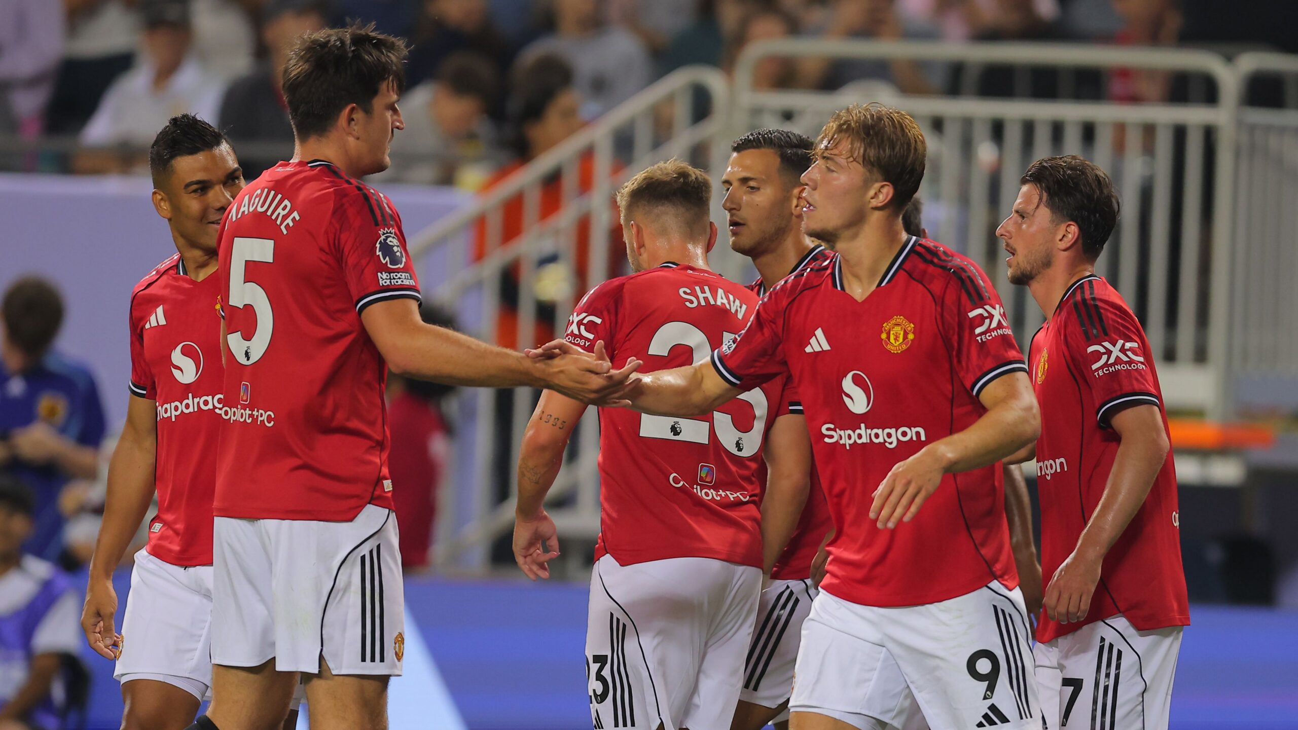 Transfert définitif de rasmus hoejlund de manchester united vers naples en série a