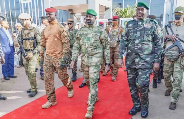 L&rsquo;aéroport de Niamey visé par une attaque terroriste : l&rsquo;AES accuse des parrains étrangers