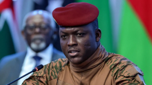 Sous Ibrahim Traoré, le Burkina Faso s&rsquo;aligne sur les modèles soviétique et nord-coréen