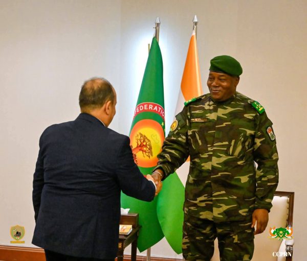 Rencontre historique entre Niamey et Alger : un tournant pour la coopération sahélienne