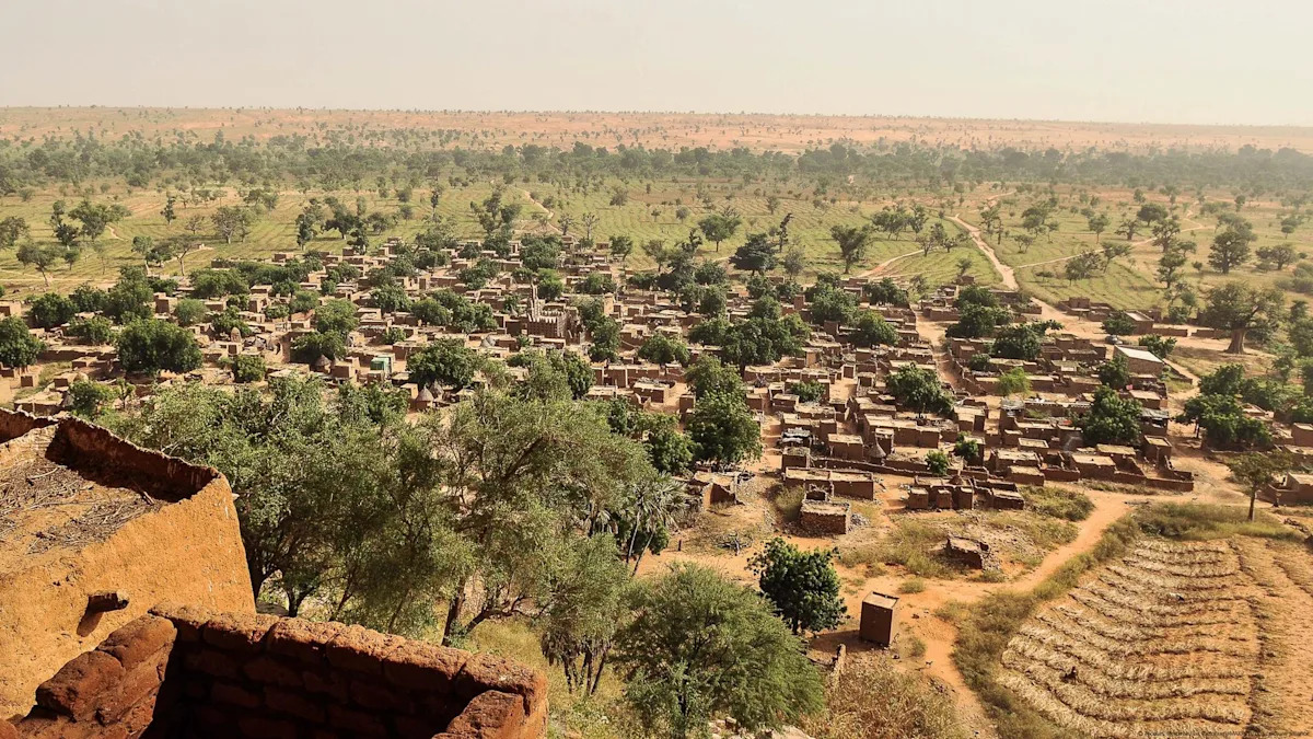 Retour des Dogons déplacés au Mali après des accords locaux avec le Jnim