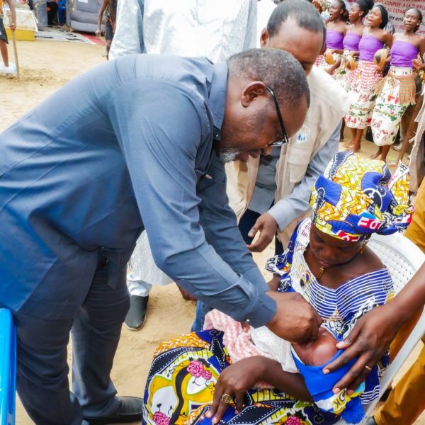 Campagne de vaccination au Tchad contre la poliomyélite et la malnutrition