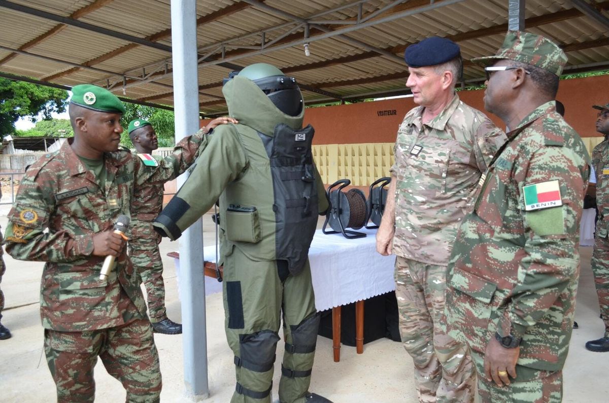 La France dote le Bénin d&rsquo;équipements contre les explosifs improvisés
