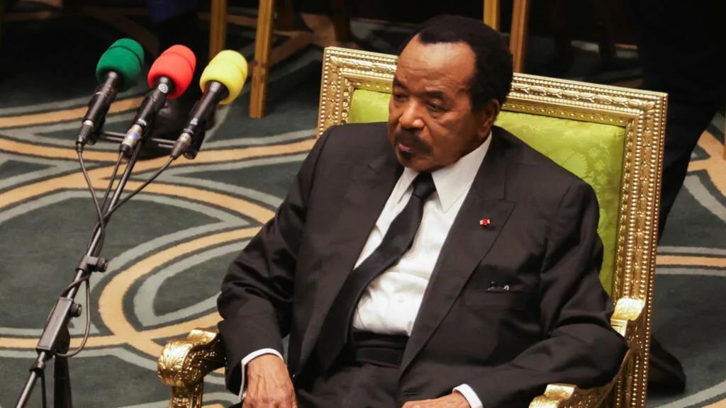 Portrait officiel du président camerounais Paul Biya