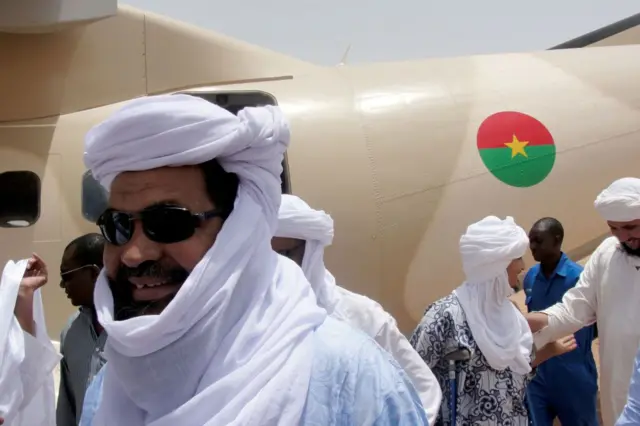 Photo d'archives d'Iyad Ag Ghaly lors d'une rencontre avec des représentants régionaux en 2012