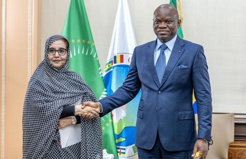 Rencontre diplomatique entre le président gabonais Oligui Nguema et une émissaire mauritanienne