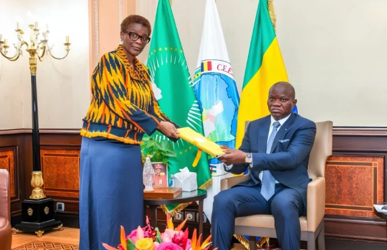 Oligui Nguema reçoit les premiers résultats du Recensement général de la population et du logement au Gabon